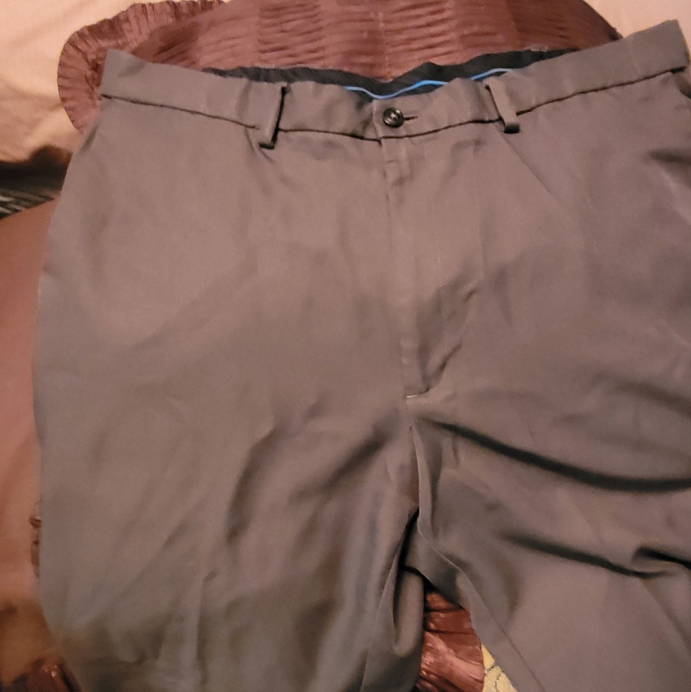 2 pair used hagger Cool 18®  dress PantClassic Fit, Flat Front, Hidden Expand